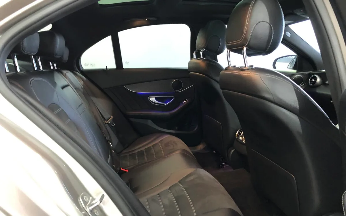 Chauffeur driver Cape Town CBD executive service